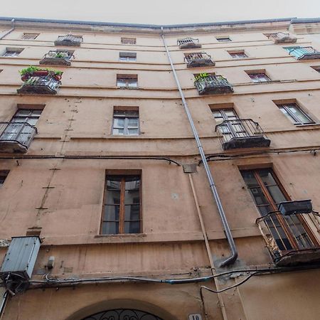The Happyhouse, No Lift By Happyhostorino Apartment Luaran gambar